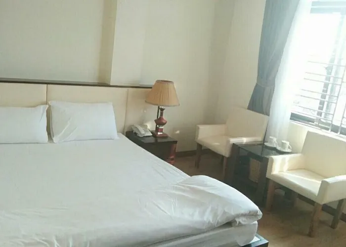 Hoang Anh Hotel 2*
